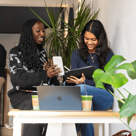 About Us | Oxford International College - Small Text And Image - OIC