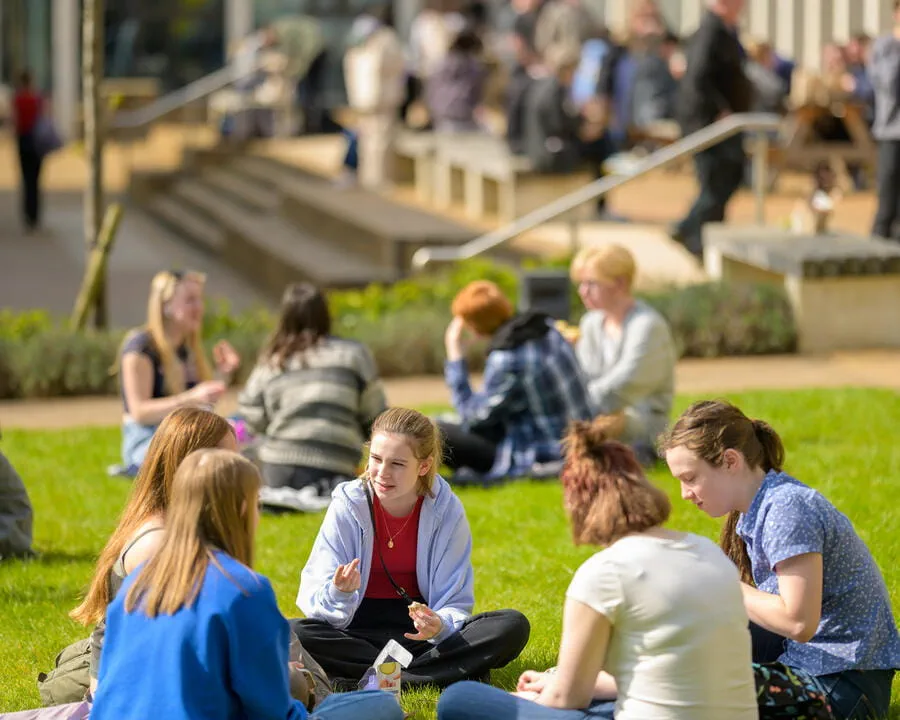 Doverbroecks 6th form-342