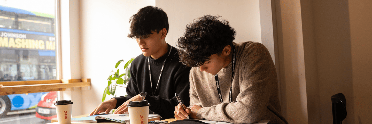 Student and Parent Testimonials | Oxford International College - Content Page Header - OIC