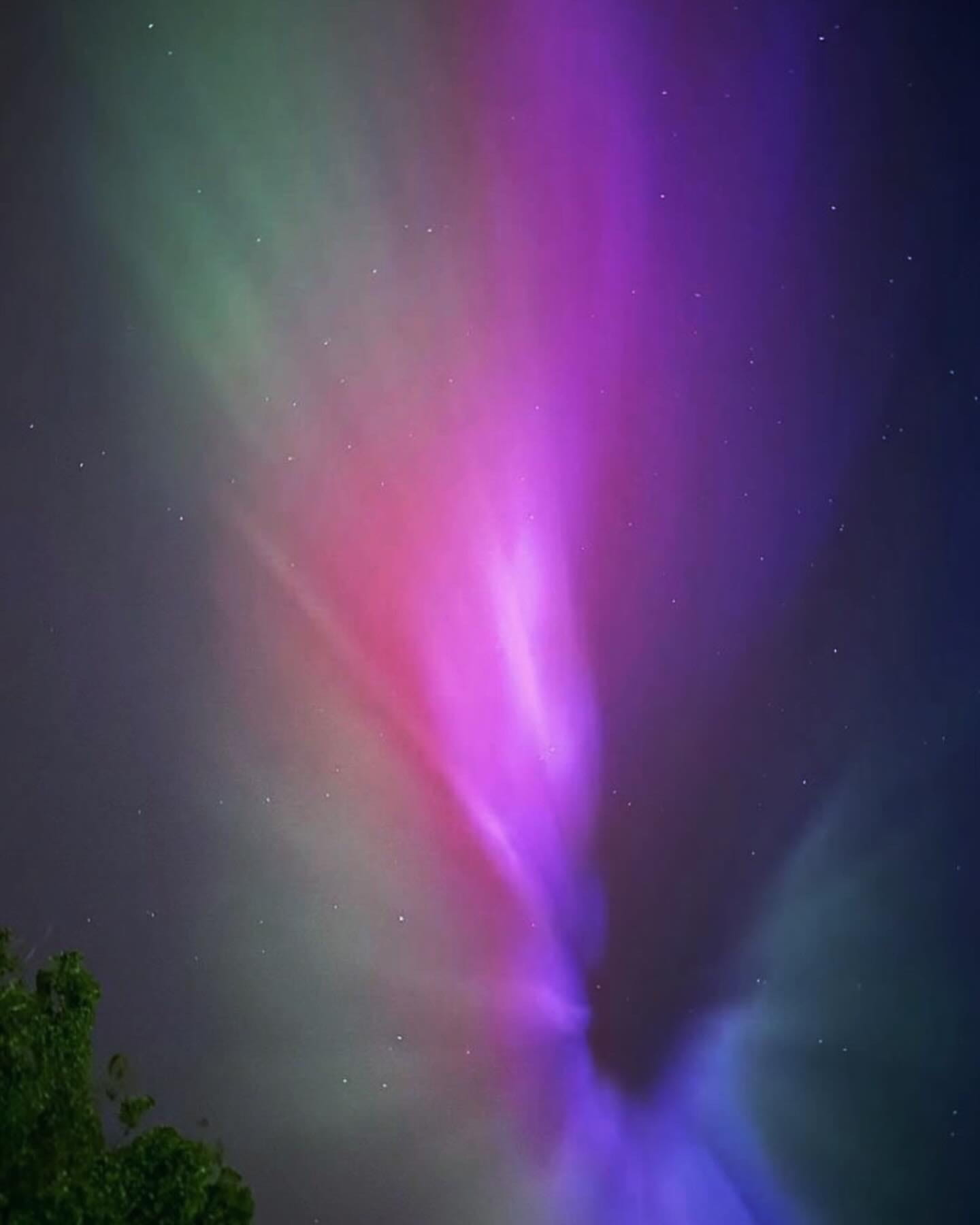 Aurora - Carousel Default Full - OIC