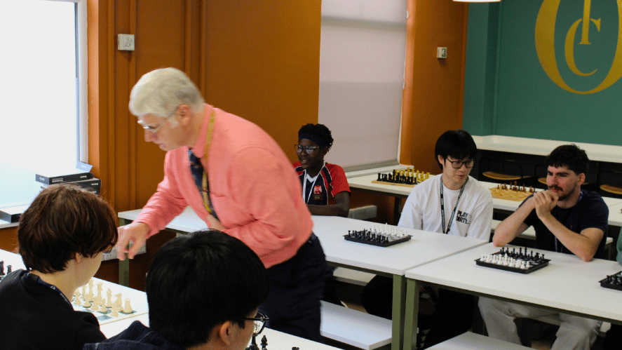 Eight Boards One Opponent OICs Chess Challenge - Eight Boards One Opponent OICs Chess Challenge