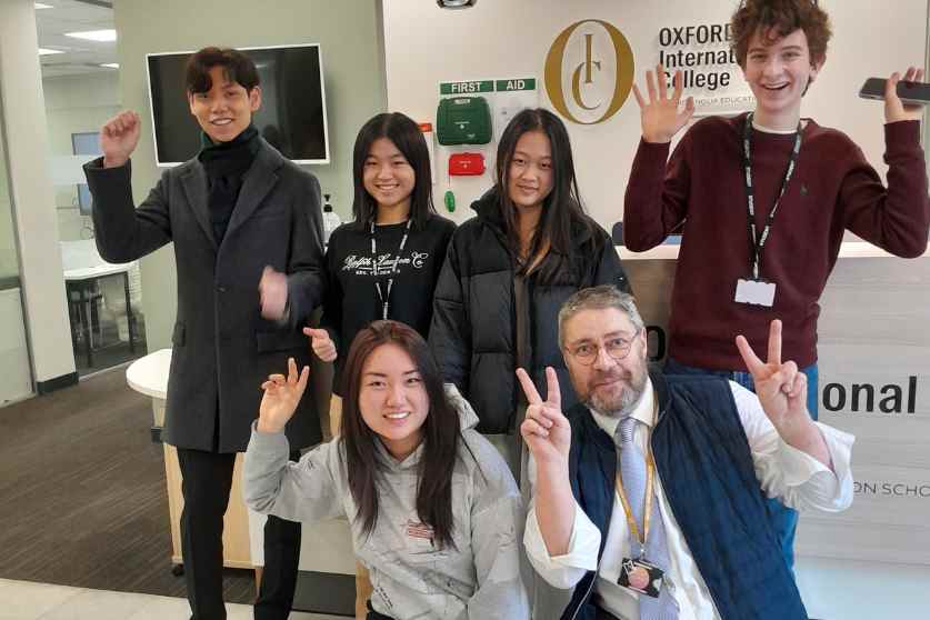 UNIVERSITY Experts | Celebrating Success - Oxford Offers