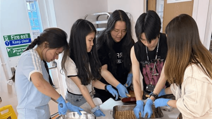 Christmas at OIC - Christmas Dinner - OIC