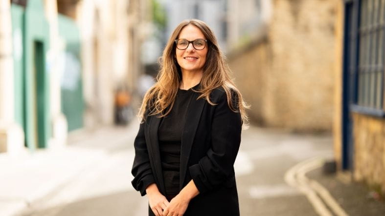 Our Teachers | Oxford International College - Feature Cards - OIC