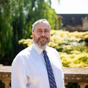 Our Teachers | Oxford International College - Feature Cards - OIC